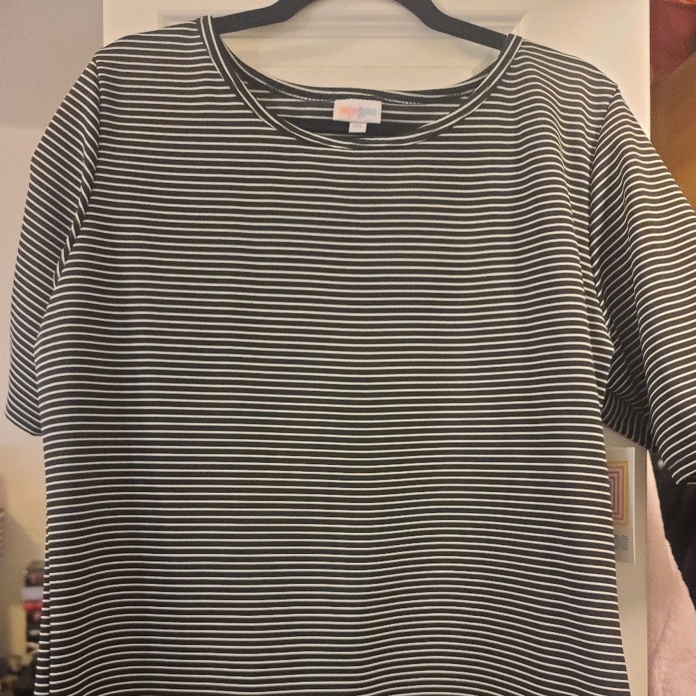 Lularoe Black and White Stripe Gigi